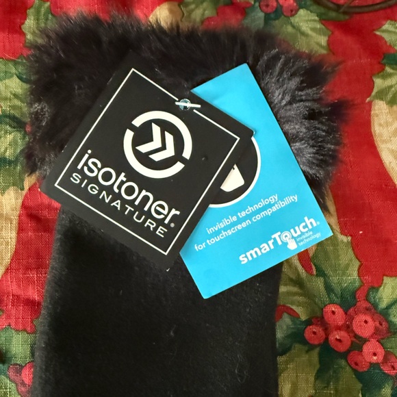Isotoner Signature Black Fur-Trimmed Women's Gloves - Picture 4 of 4
